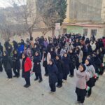 برگزاری مراسم دهه فجر مدرسه گل های خرد